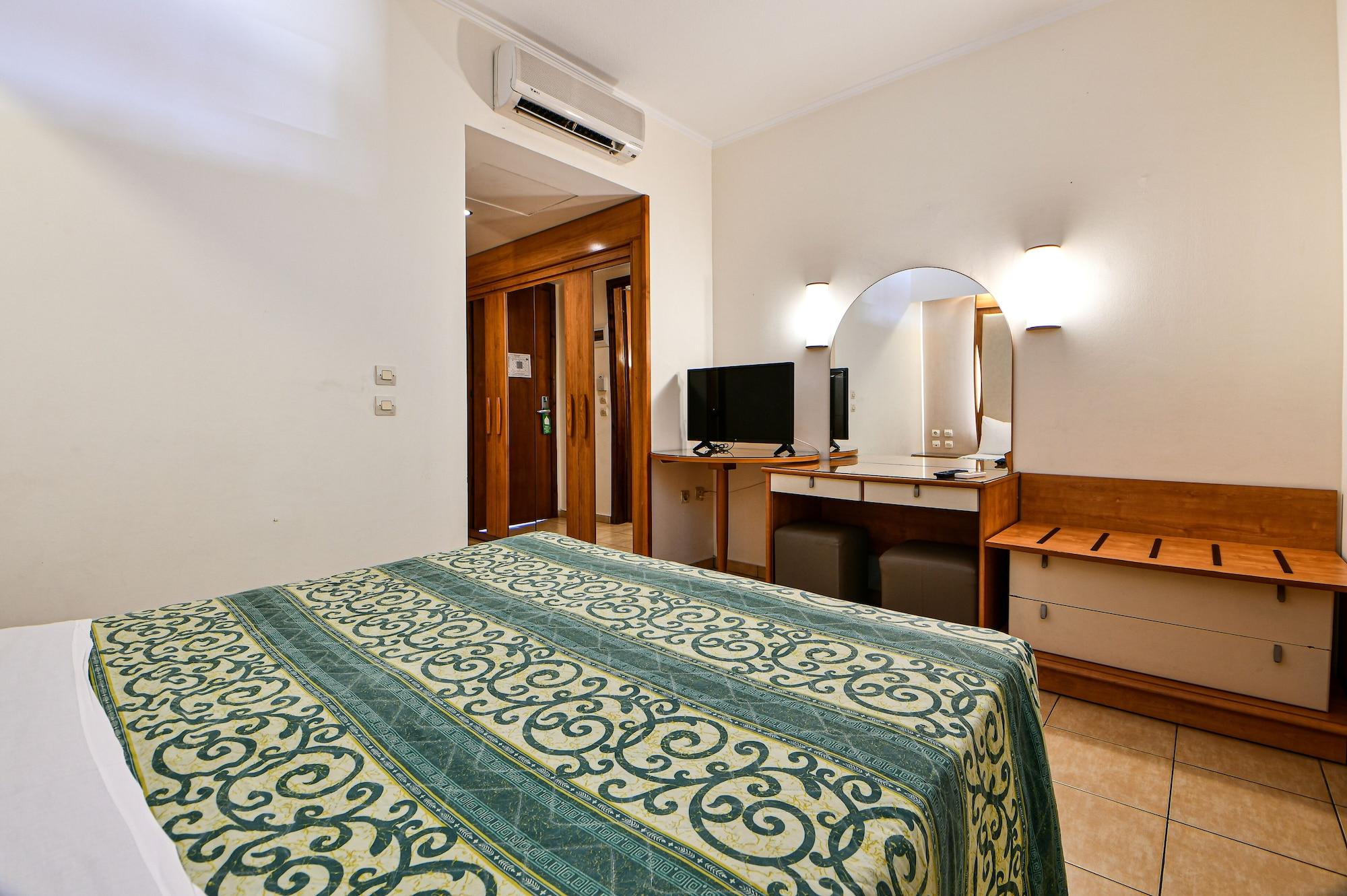 Forum Beach Lalyssos Luaran gambar