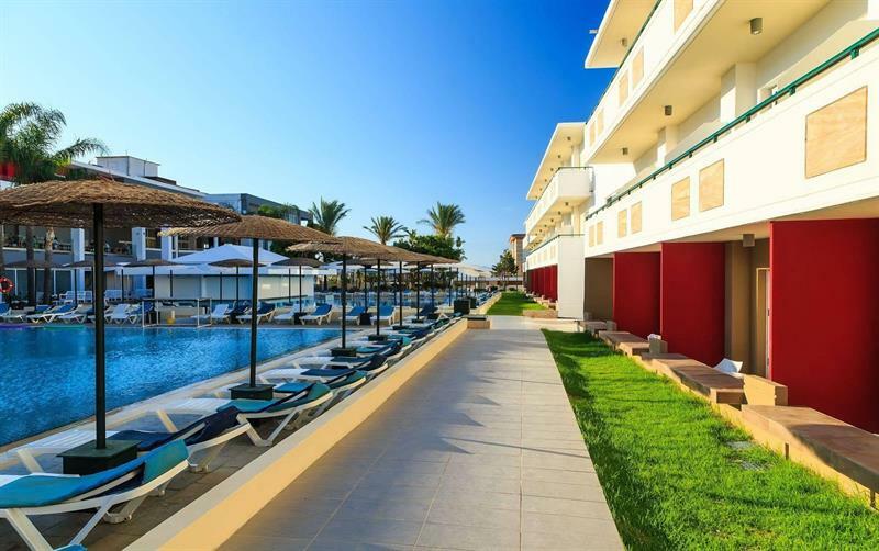 Forum Beach Lalyssos Luaran gambar